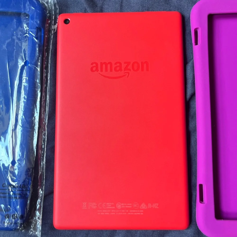 Amazon Fire 8 Tablet 8th generation in Red with two silicone covers - never used